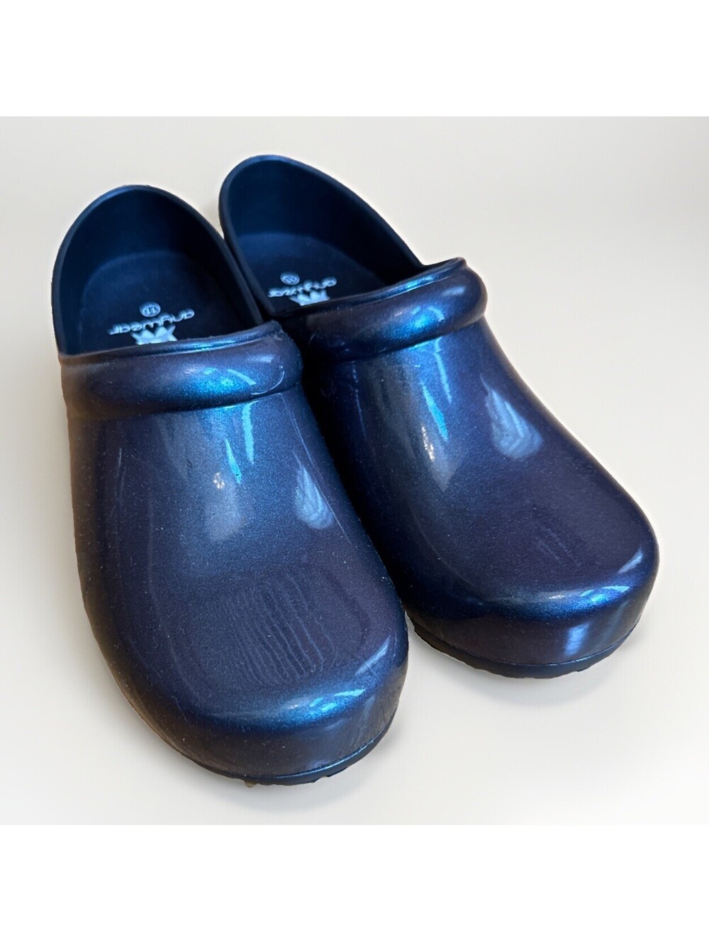 Iridescent Dark Purple Anywhere Nurse Work Clogs Ladies Size 11